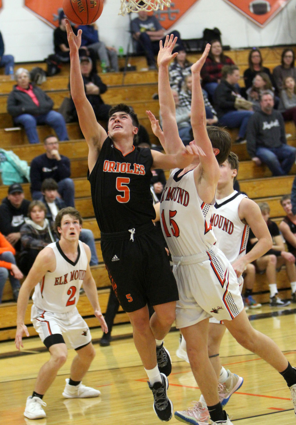 Stanley-Boyd boys basketball at Elk Mound 12-28-21